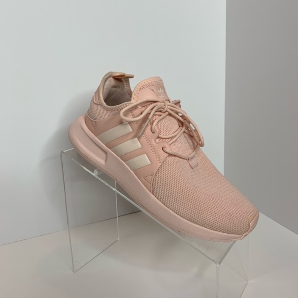 NIB 🎁 ADIDAS Ice Pink Model #BY9880 Women’s